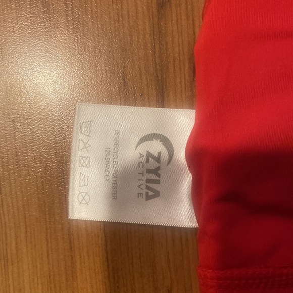 Zyia Red Bomber Brad Size Medium - Picture 5 of 9